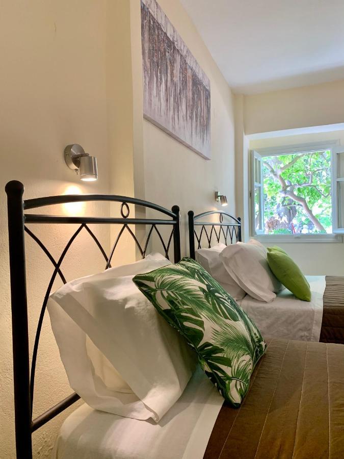 Costas Rooms Aegina Exterior foto
