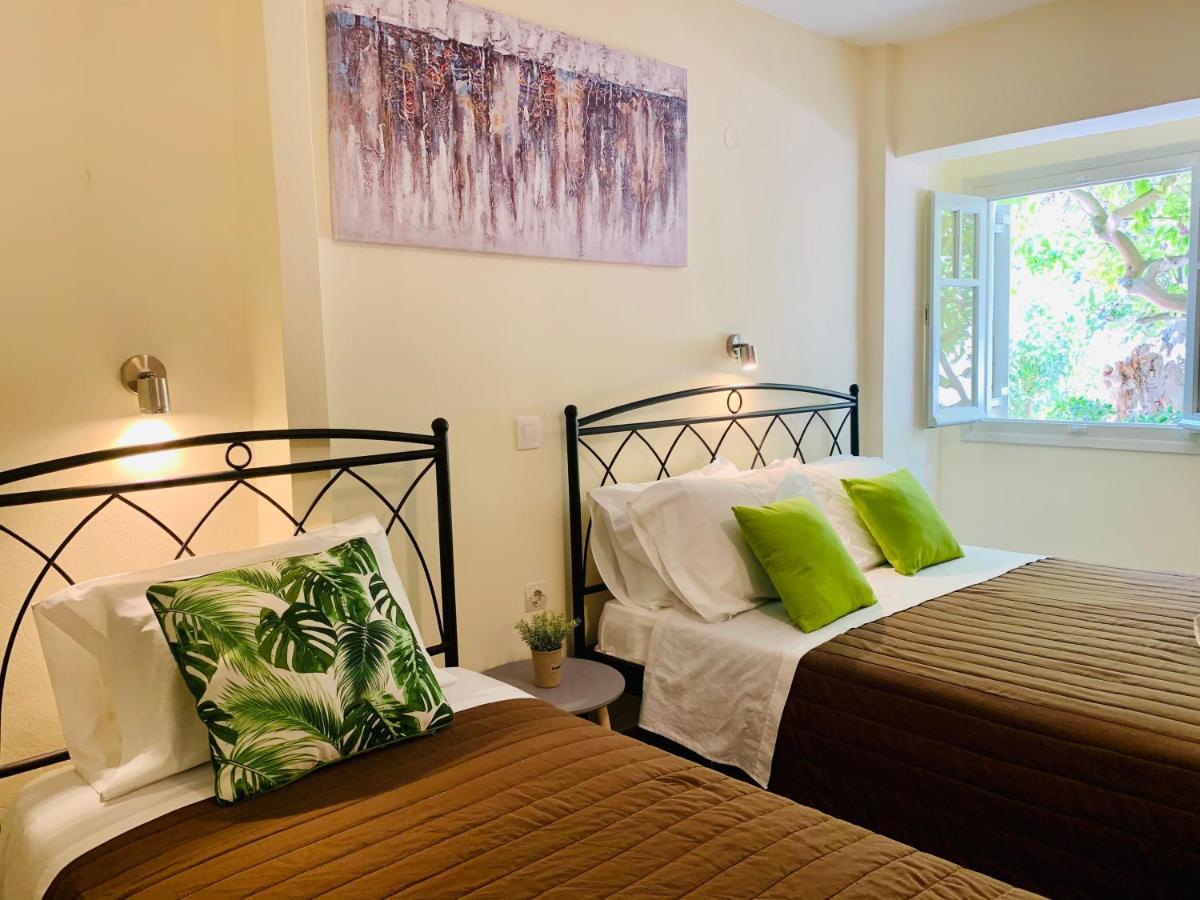 Costas Rooms Aegina Exterior foto