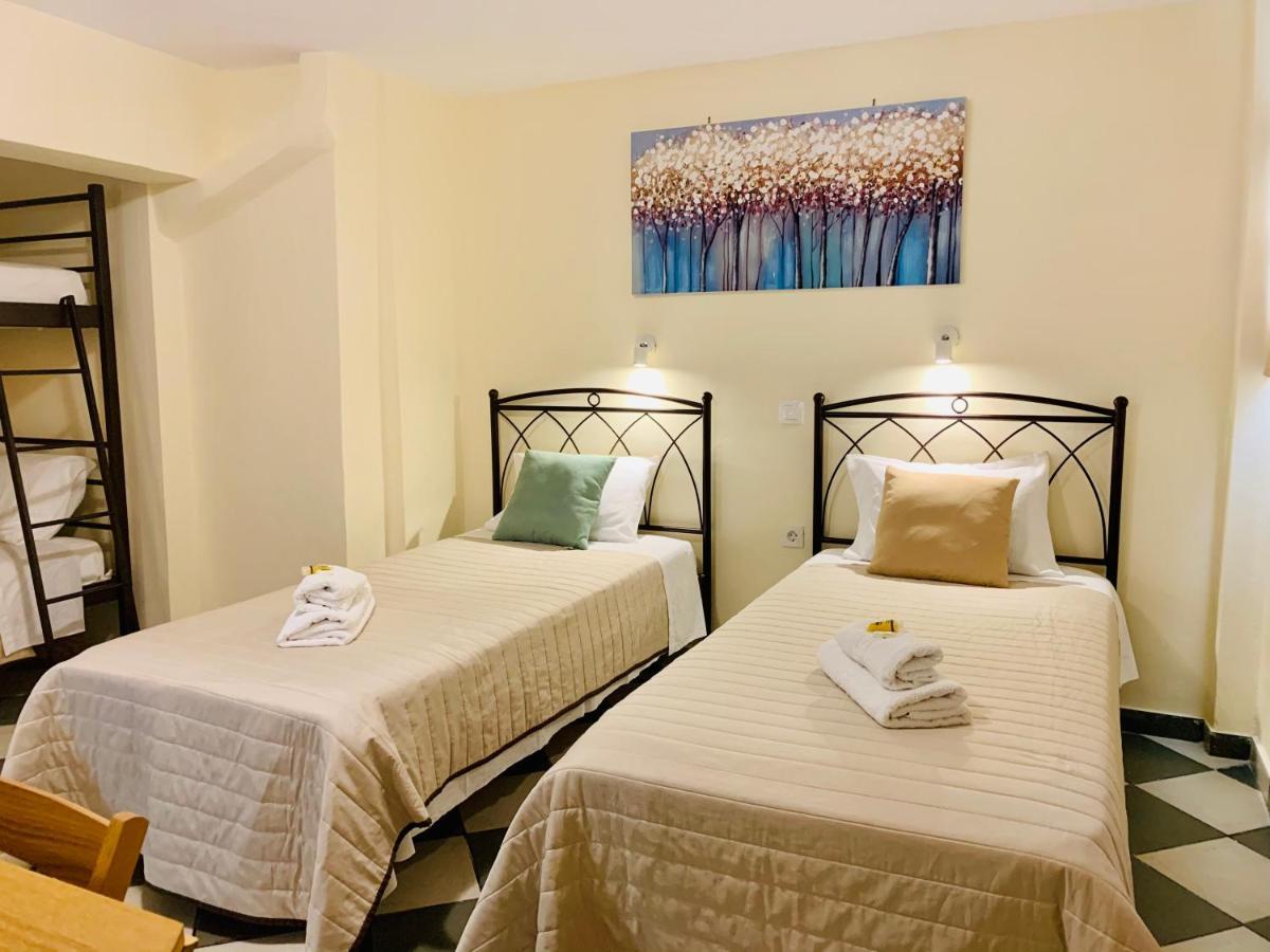 Costas Rooms Aegina Exterior foto