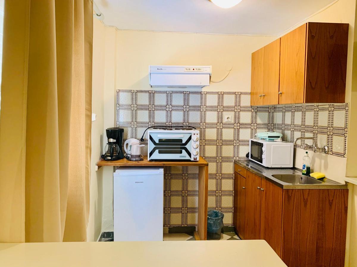 Costas Rooms Aegina Exterior foto