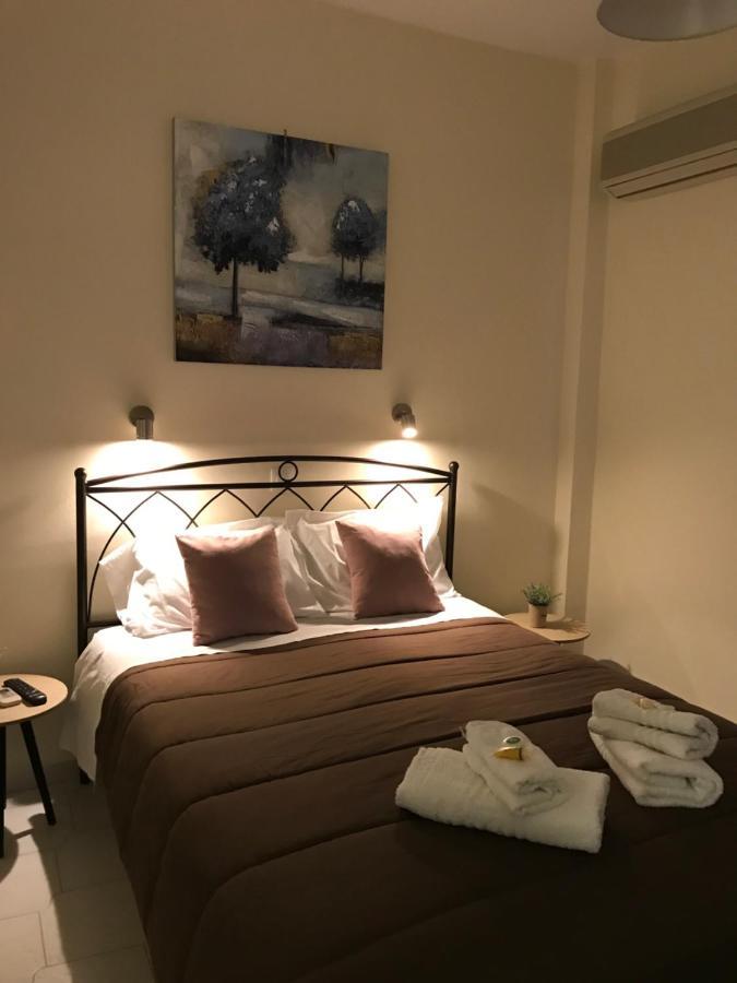 Costas Rooms Aegina Exterior foto