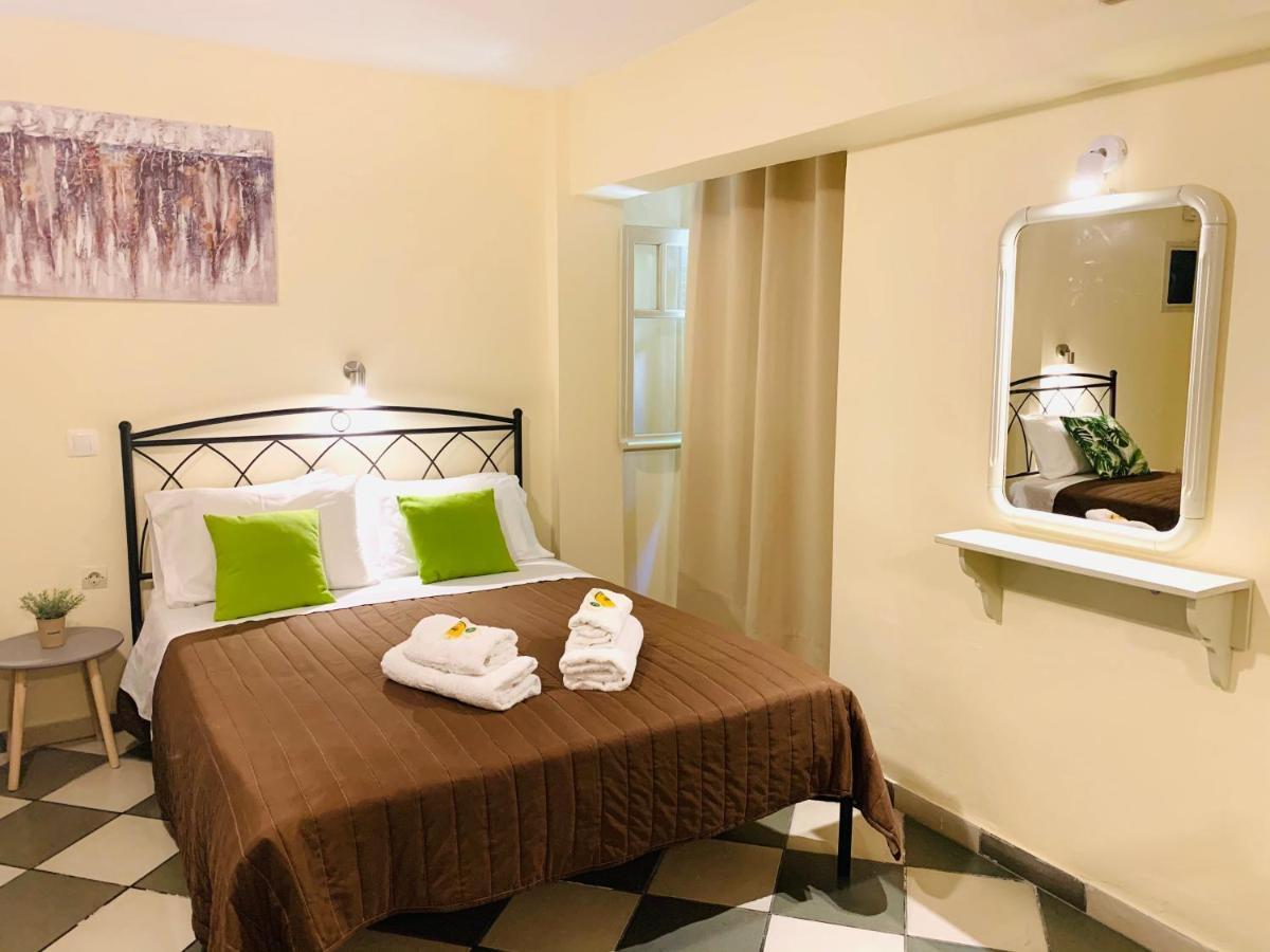 Costas Rooms Aegina Exterior foto