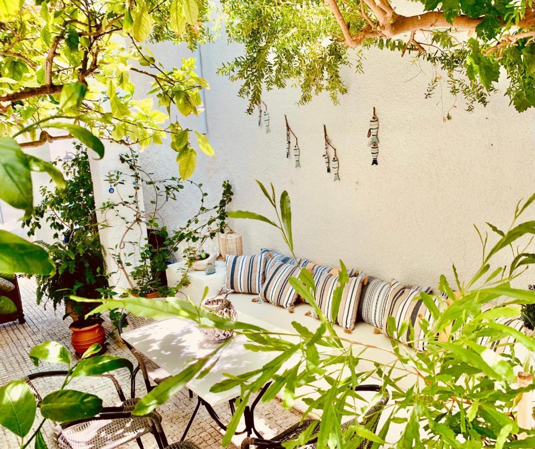 Costas Rooms Aegina Exterior foto