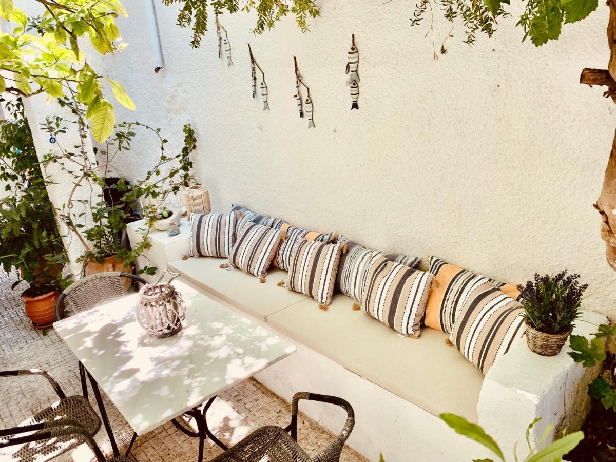 Costas Rooms Aegina Exterior foto