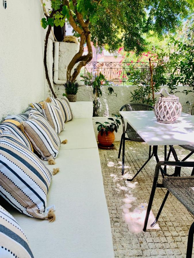 Costas Rooms Aegina Exterior foto